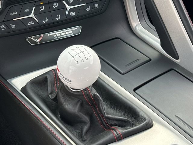 Used 2016 Chevrolet Corvette Z06 w/ 3LZ Preferred Equipment Group image 18