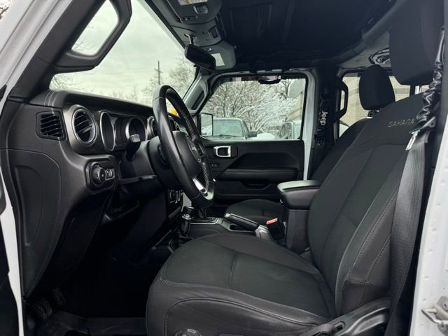 Used 2018 Jeep Wrangler Unlimited Sahara image 17