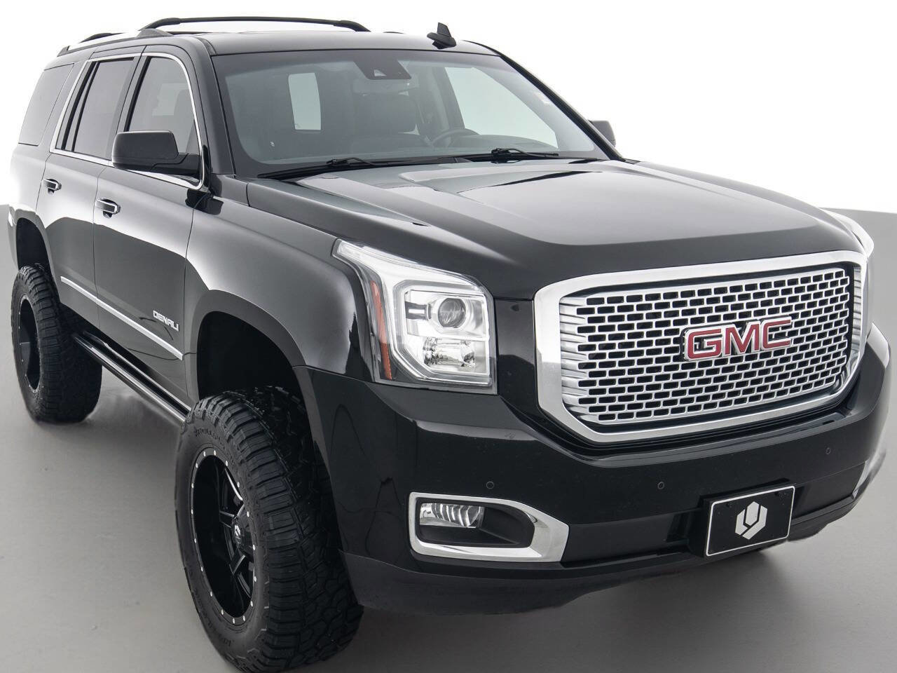 Used 2016 GMC Yukon Denali w/ Open Road Package image 1