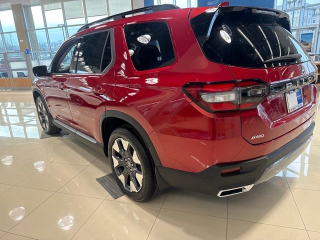 New 2026 Honda Pilot Touring image 2
