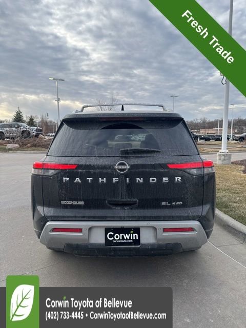Used 2025 Nissan Pathfinder SL image 5