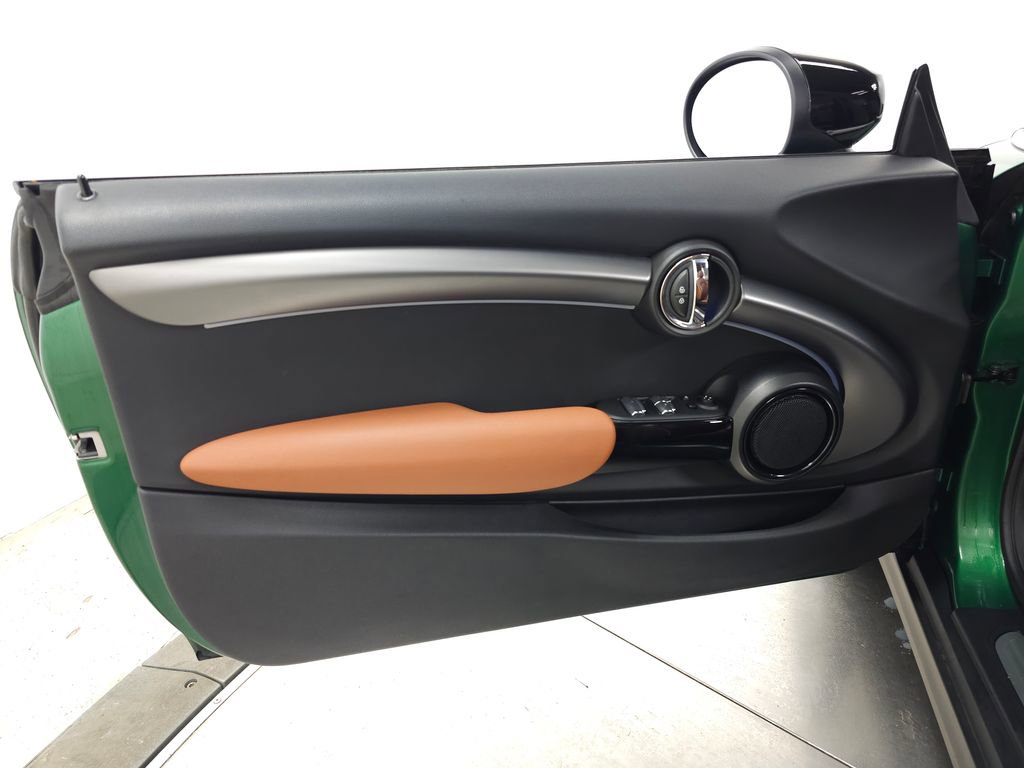Used 2024 MINI Cooper Convertible w/ Signature Upholstery Package FWD image 15