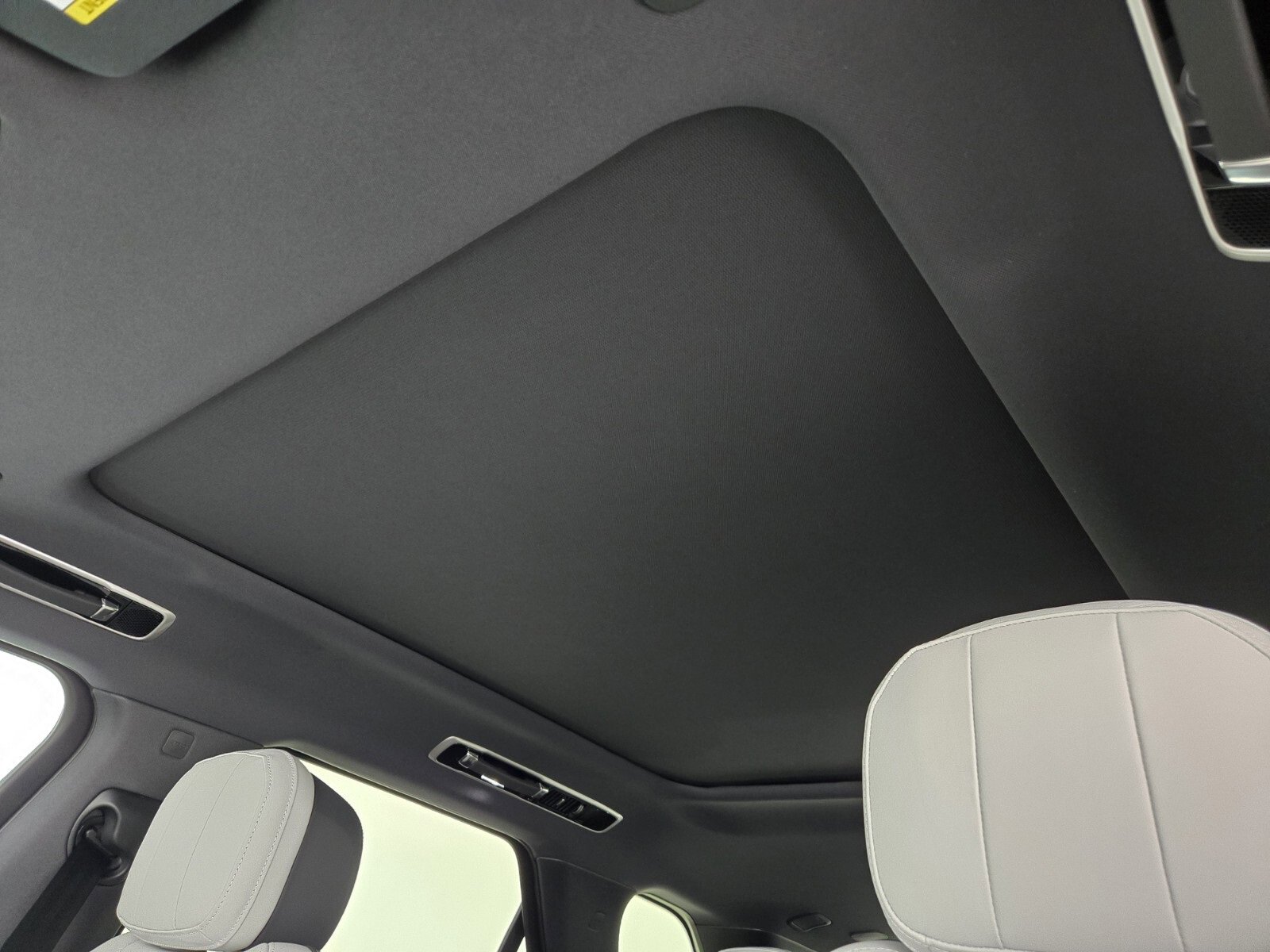 New 2025 Land Rover Range Rover Sport Dynamic SE image 12