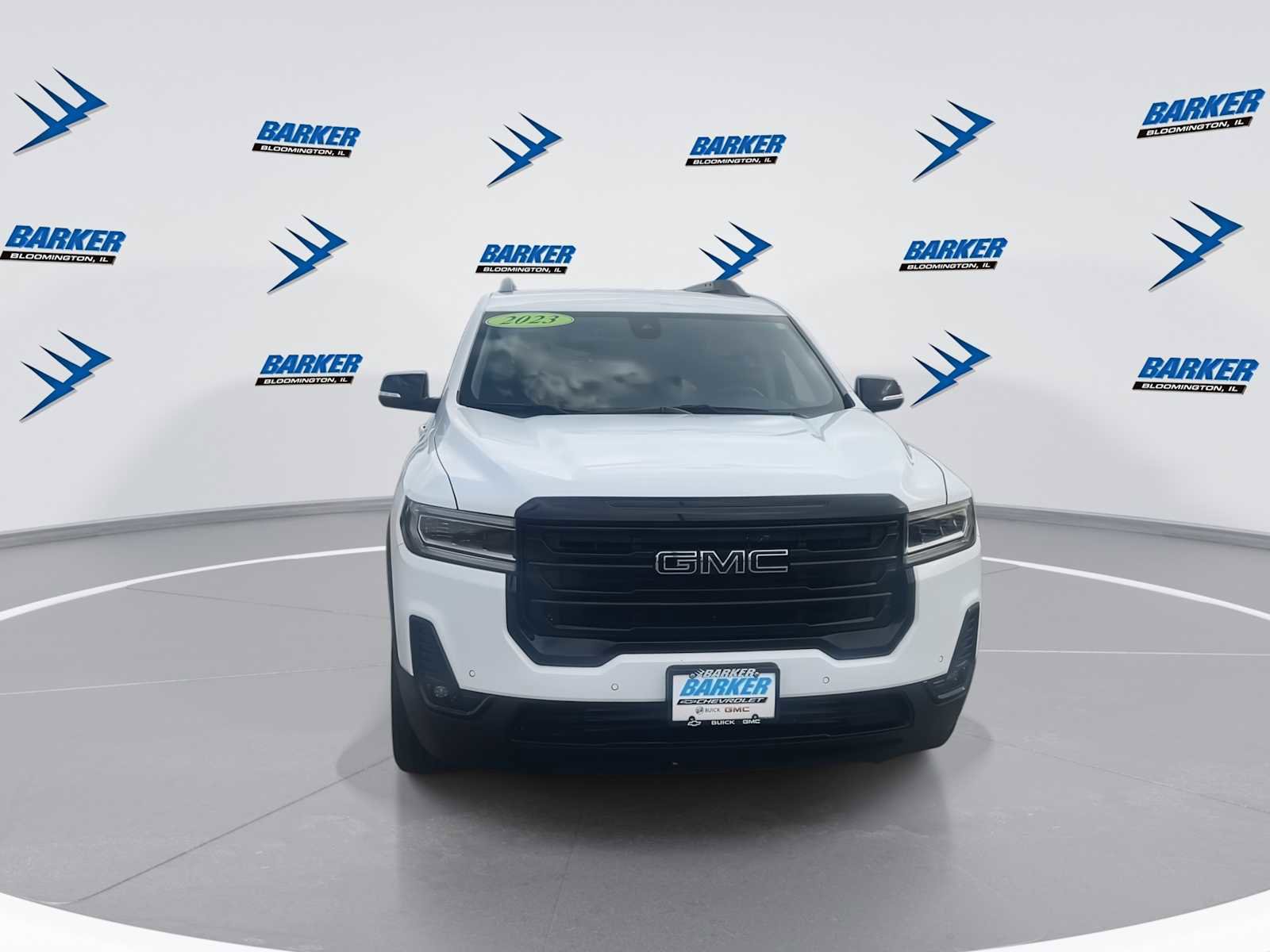 Used 2023 GMC Acadia SLT w/ Elevation Edition image 3