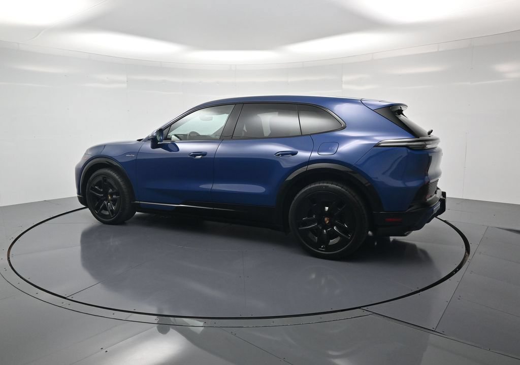 New 2026 Porsche Cayenne Electric AWD/4WD image 3