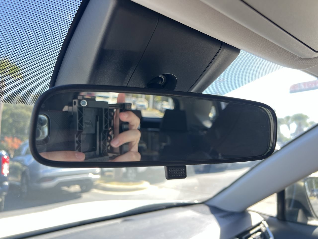 Used 2019 Toyota RAV4 LE FWD image 27