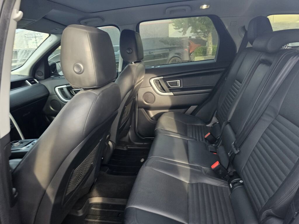 Used 2016 Land Rover Discovery Sport HSE Luxury AWD/4WD image 14