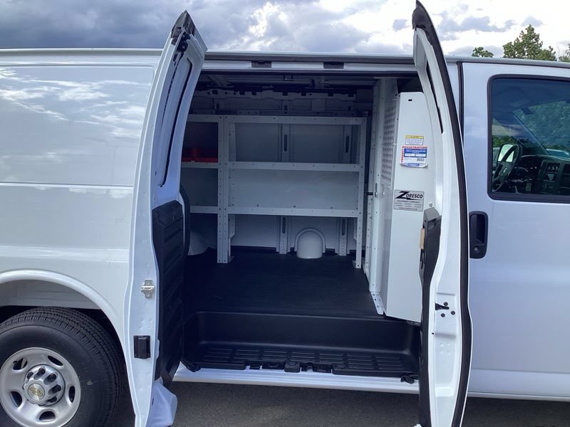 New 2026 Chevrolet Express 3500 w/ Driver Convenience Package RWD image 10