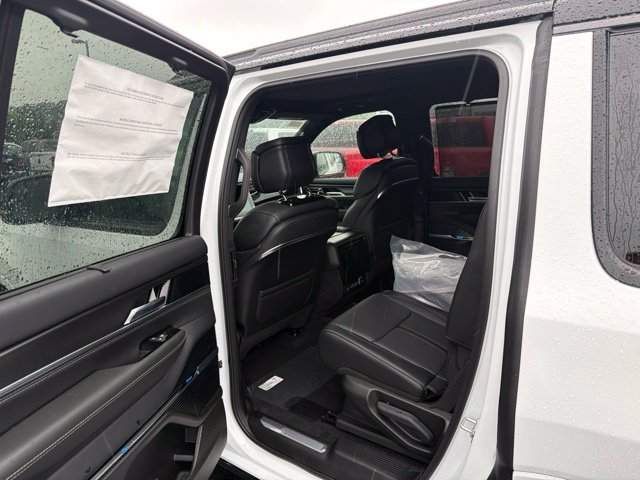 New 2026 Jeep Grand Wagoneer Summit AWD/4WD image 26