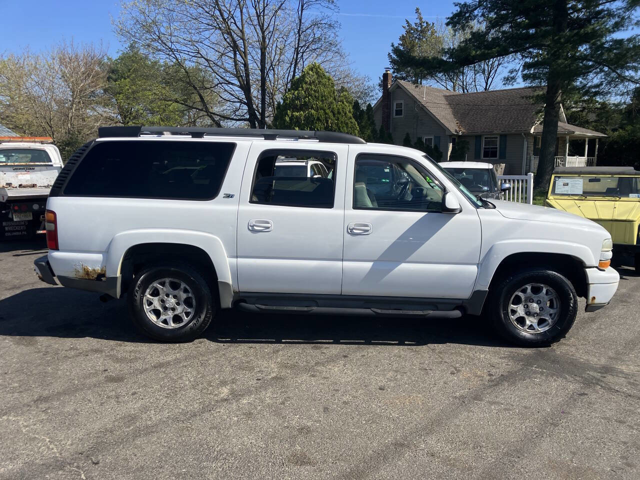 Used 2002 Chevrolet Suburban Z71 image 9