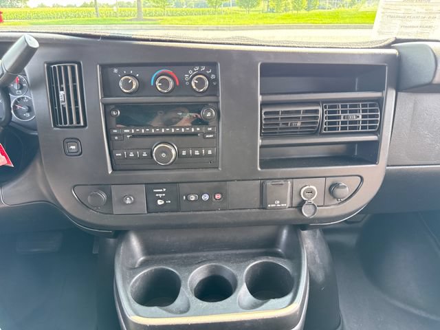 Used 2018 Chevrolet Express 3500 Extended w/ Driver Convenience Package RWD image 23