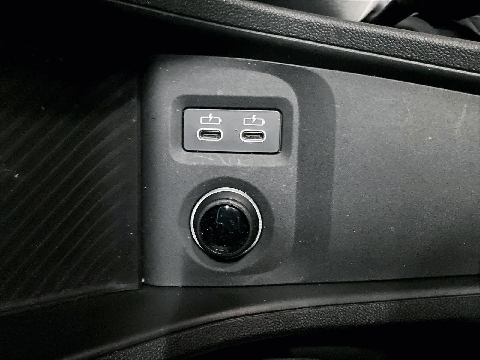 Certified 2025 MINI Cooper 2-Door Hardtop FWD image 34