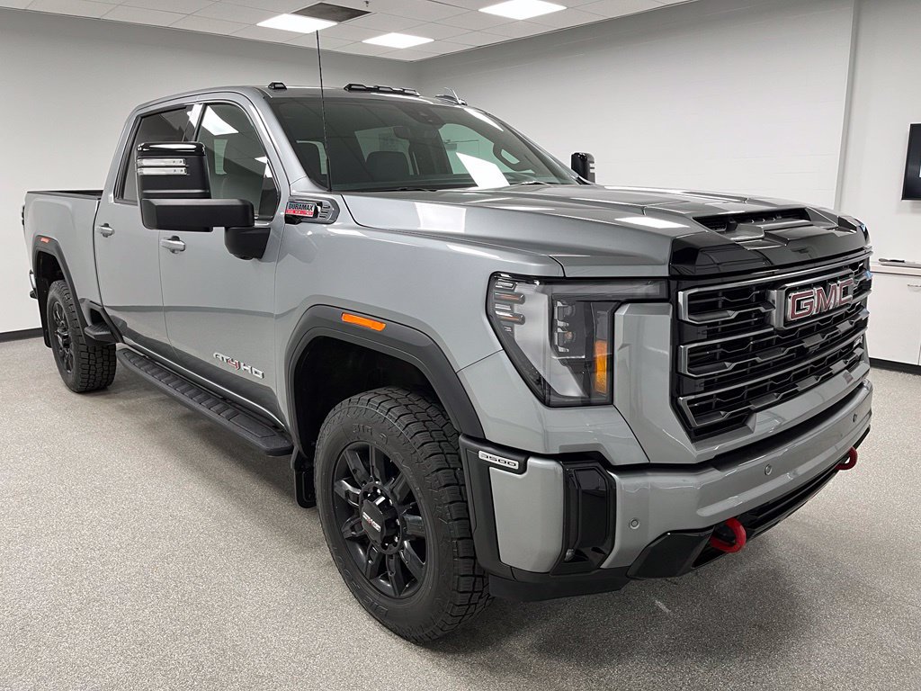 Used 2026 GMC Sierra 3500 AT4 w/ AT4 Premium Plus Package AWD/4WD image 2