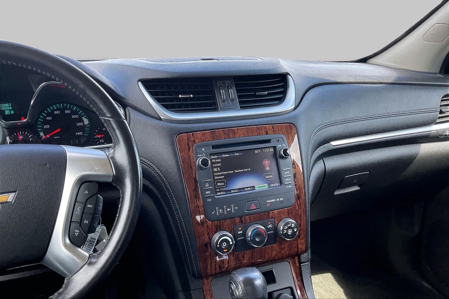 Used 2013 Chevrolet Traverse LT FWD image 7
