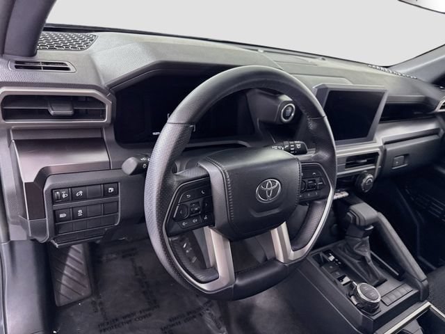 Certified 2026 Toyota 4Runner SR5 AWD/4WD image 10