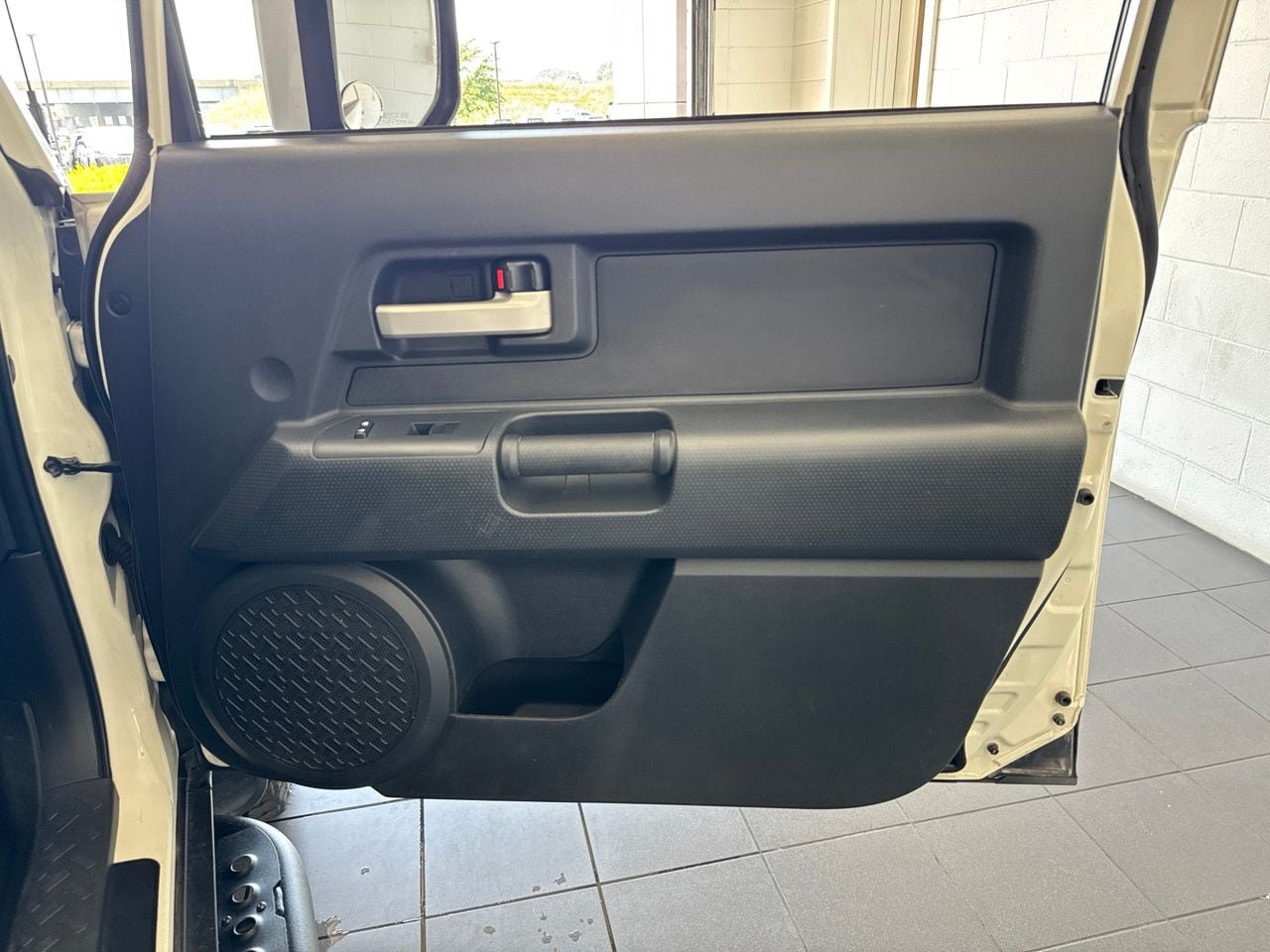 Used 2014 Toyota FJ Cruiser 4WD w/ Convenience Package image 45