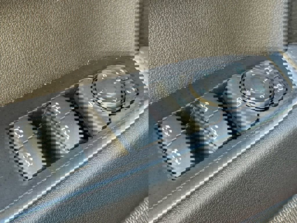 Used 2023 GMC Sierra 1500 Elevation image 20