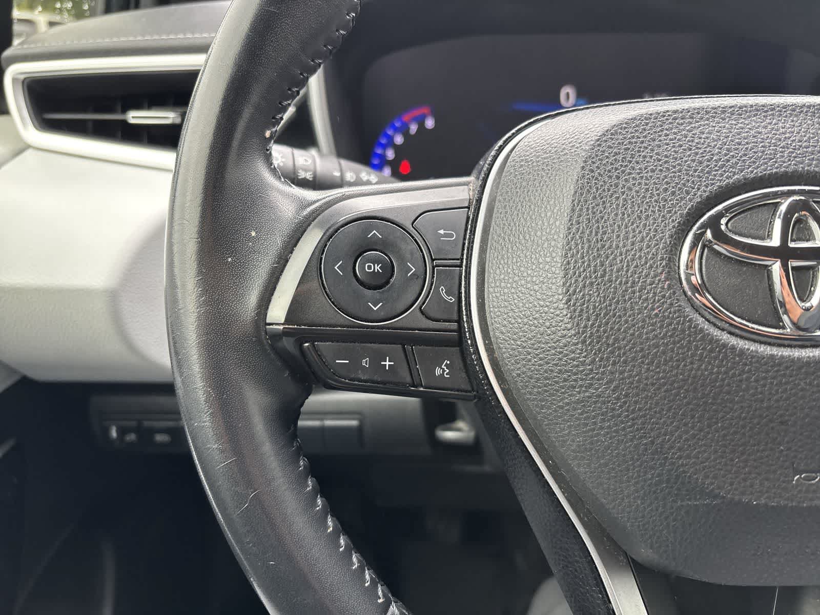 Used 2020 Toyota Corolla XSE FWD image 9