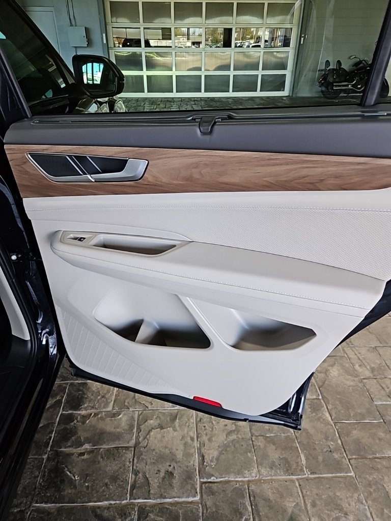 New 2026 Volkswagen Atlas SE image 15