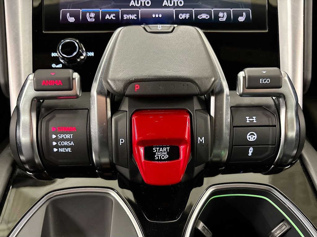 Used 2021 Lamborghini Urus image 19