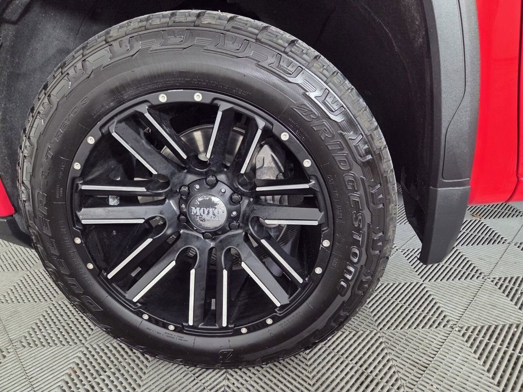 Used 2023 GMC Sierra 1500 Elevation image 10