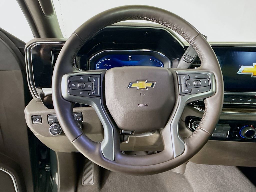 Used 2025 Chevrolet Silverado 1500 LT image 12