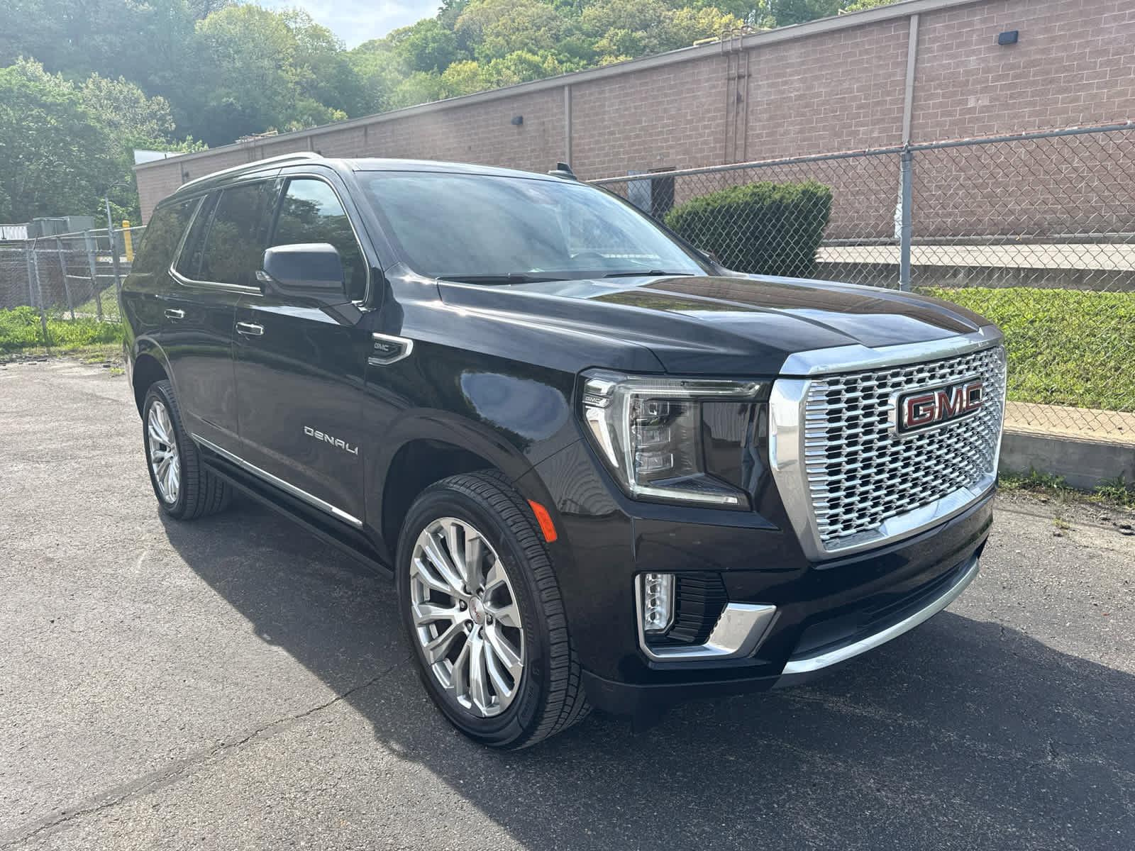 Used 2023 GMC Yukon Denali AWD/4WD image 10