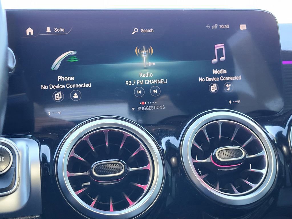 Used 2023 Mercedes-Benz GLB 250 4MATIC image 13