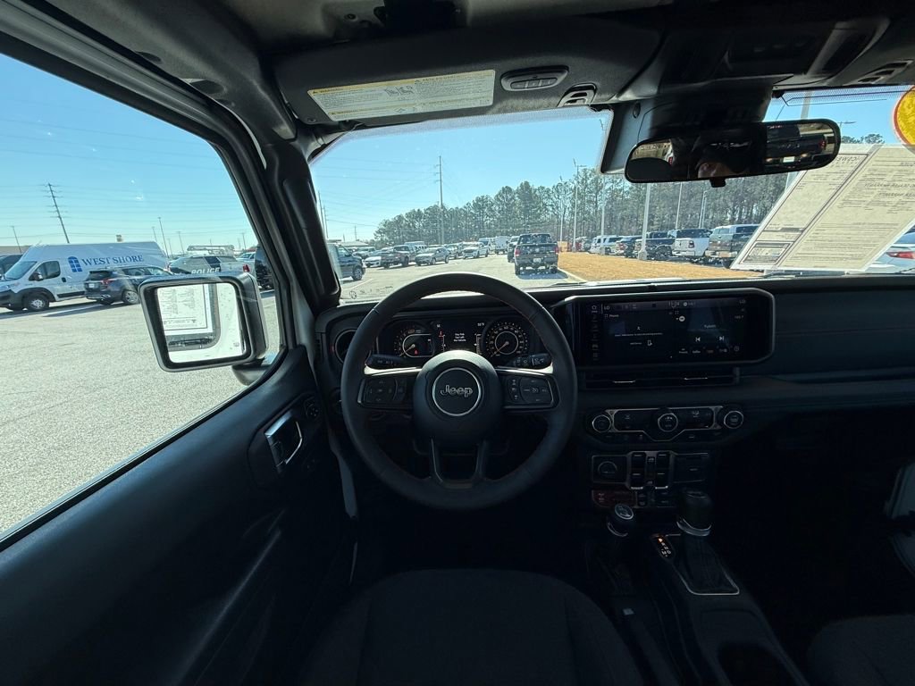 Used 2024 Jeep Wrangler Unlimited Rubicon image 26