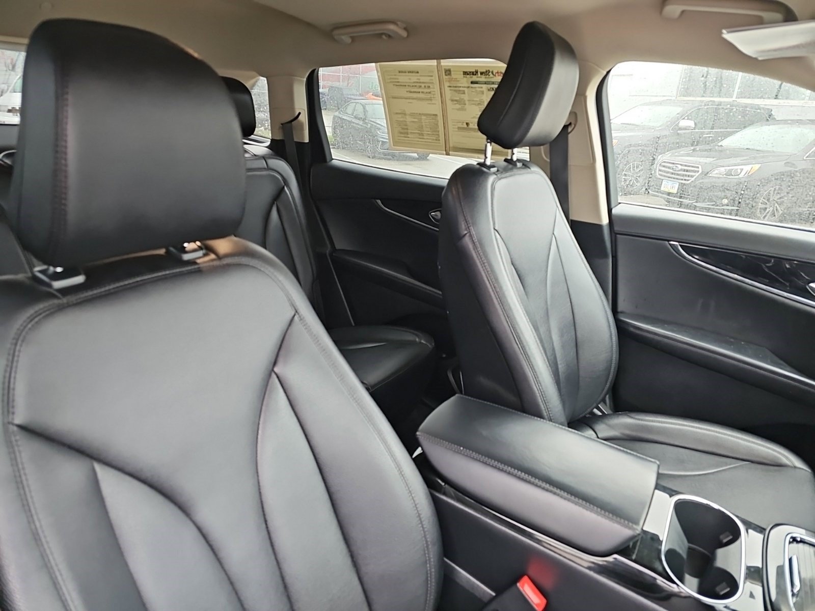 Used 2023 Lincoln Nautilus AWD w/ Premium Package image 11
