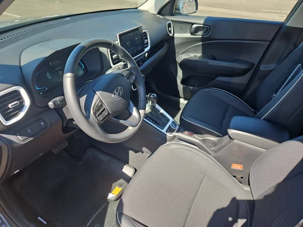 Used 2026 Hyundai Venue SEL FWD image 14