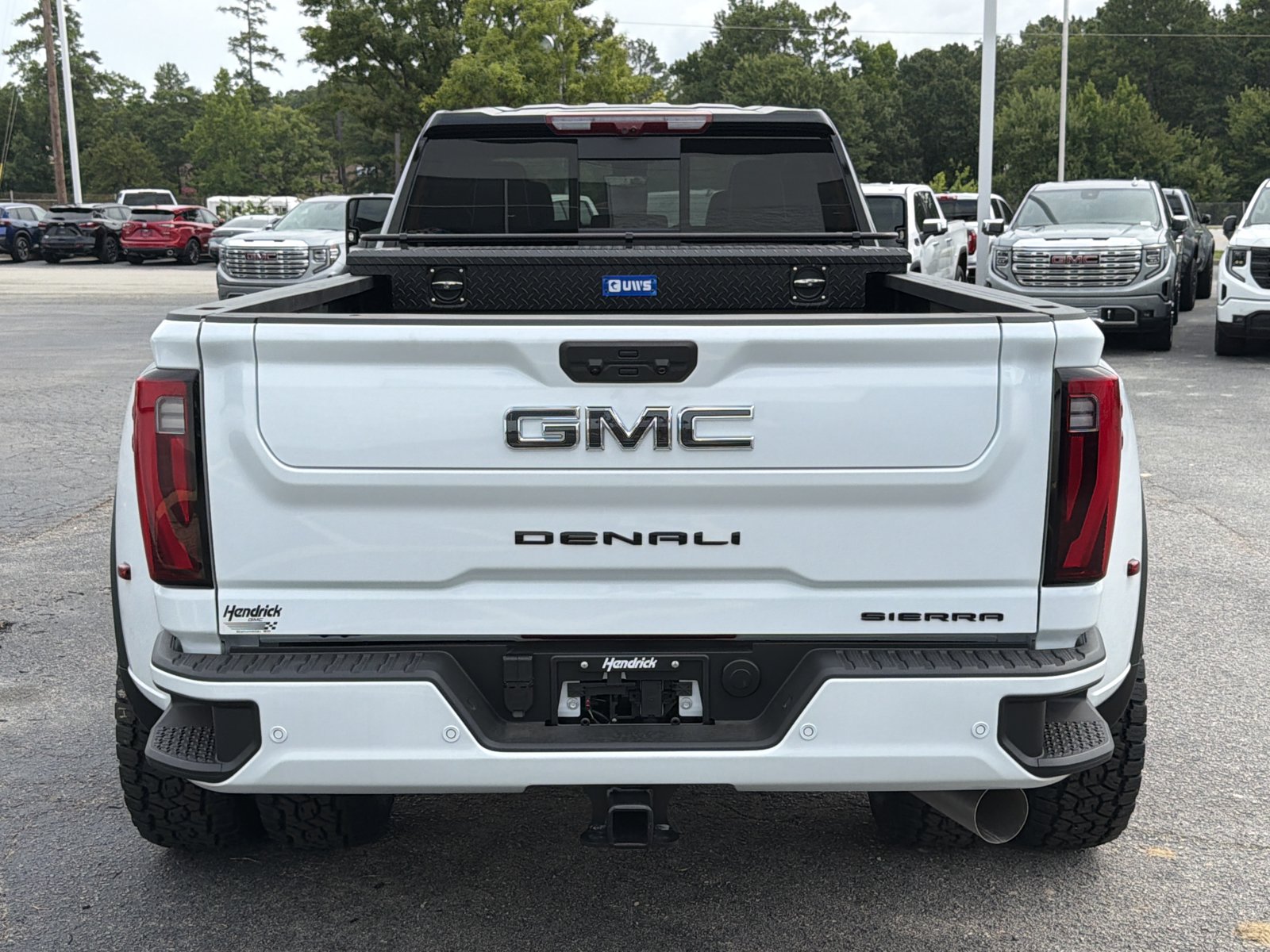 New 2026 GMC Sierra 3500 Denali Ultimate AWD/4WD image 11