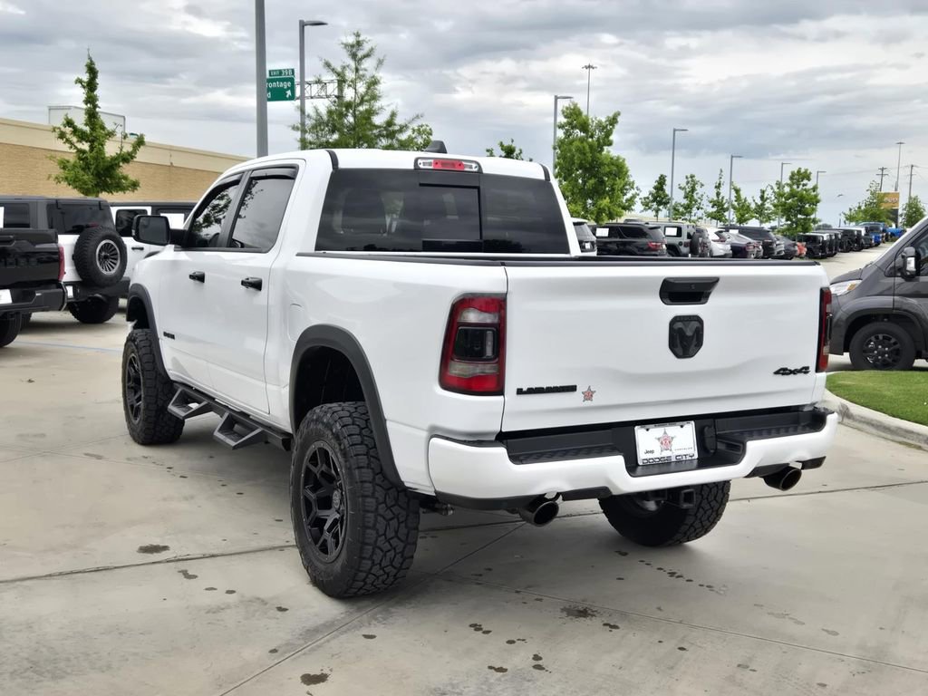 Used 2023 RAM 1500 Laramie AWD/4WD image 5
