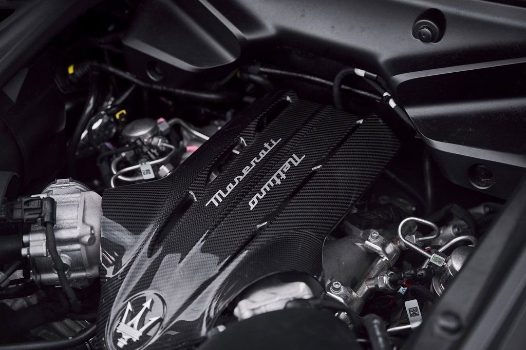 Used 2024 Maserati MC20 Coupe image 32