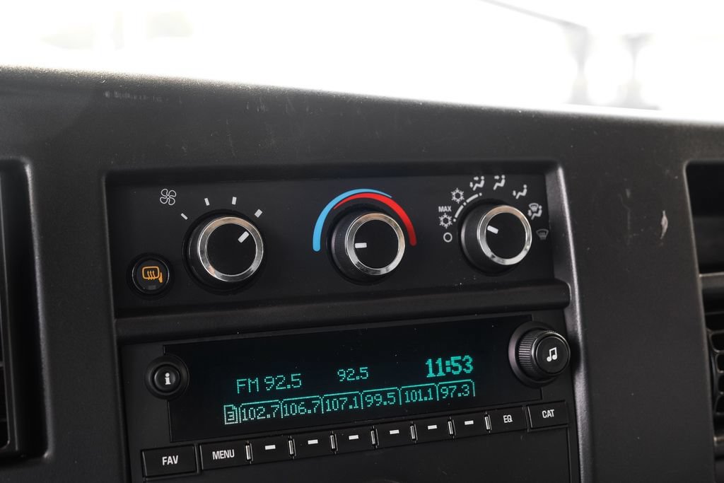 Used 2021 Chevrolet Express 2500 RWD image 18
