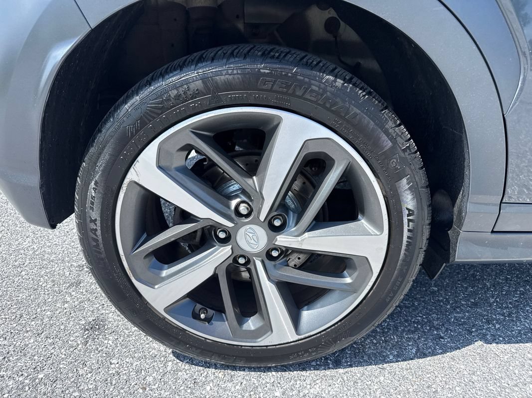 Used 2018 Hyundai Kona Limited AWD/4WD image 32