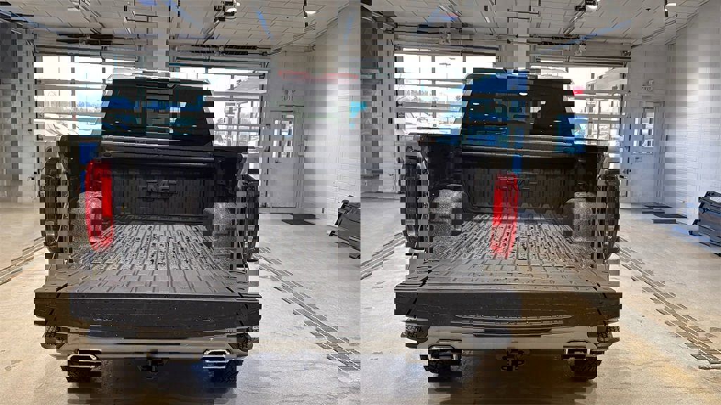 New 2026 GMC Sierra 1500 AT4 w/ AT4 Premium Package image 17