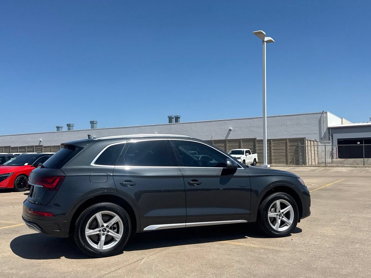Used 2021 Audi Q5 2.0T Premium w/ Convenience Package AWD/4WD image 27
