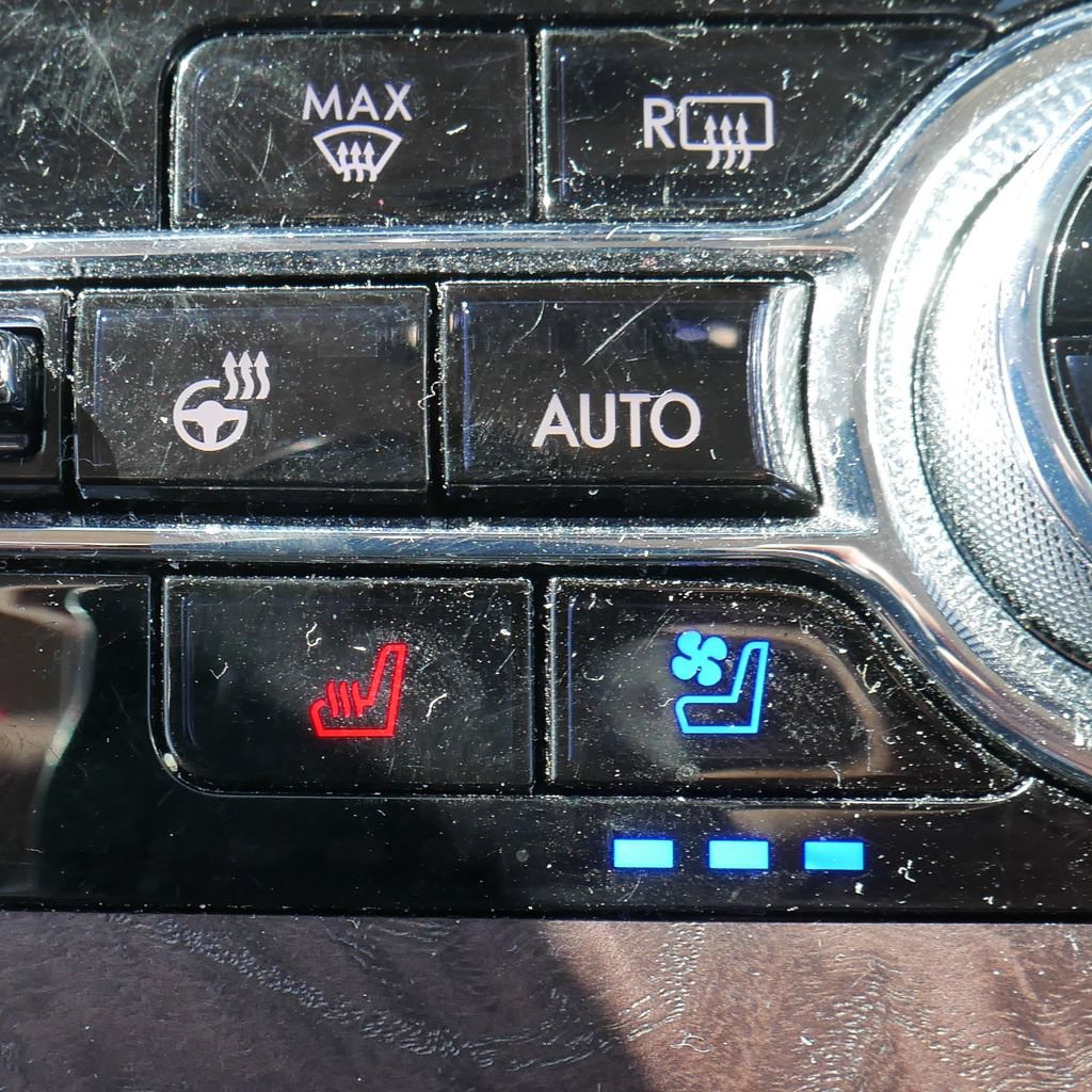 Used 2021 Lincoln Aviator Reserve w/ Equipment Group 202A AWD/4WD image 38