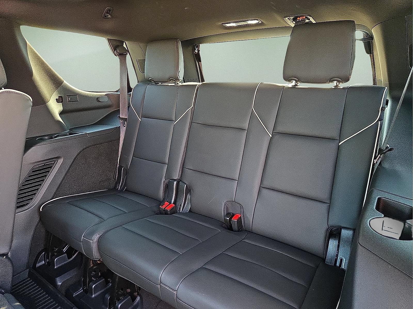 Used 2024 Cadillac Escalade Premium Luxury w/ Performance Package AWD/4WD image 10