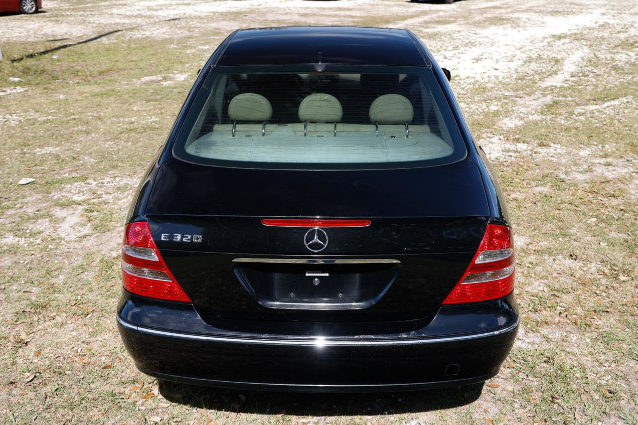 Used 2003 Mercedes-Benz E 320 Sedan w/ X2 Opt Pkg image 7