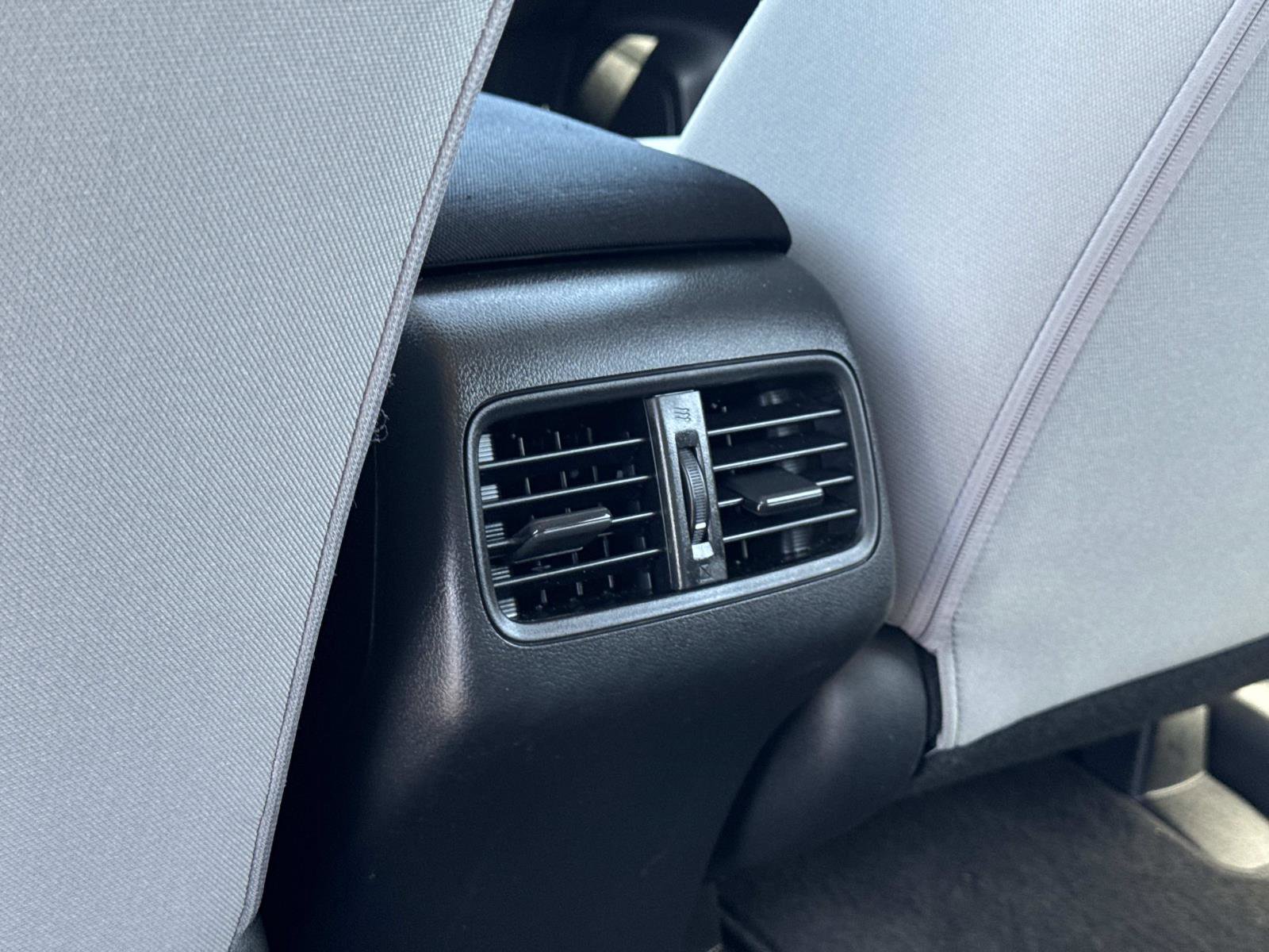 Used 2015 Honda CR-V LX image 25