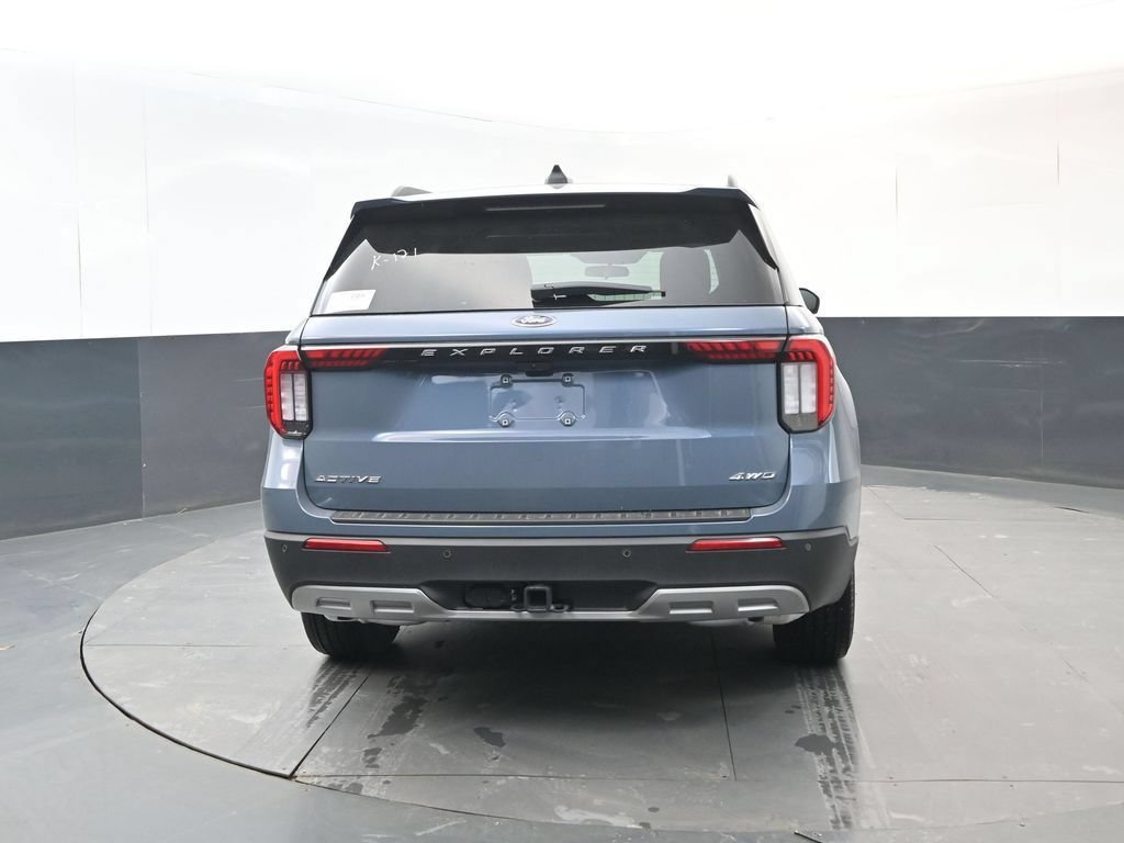 New 2026 Ford Explorer Active w/ Active Comfort Package AWD/4WD image 4