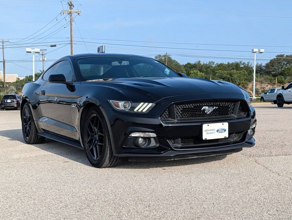 Used 2016 Ford Mustang GT RWD image 1