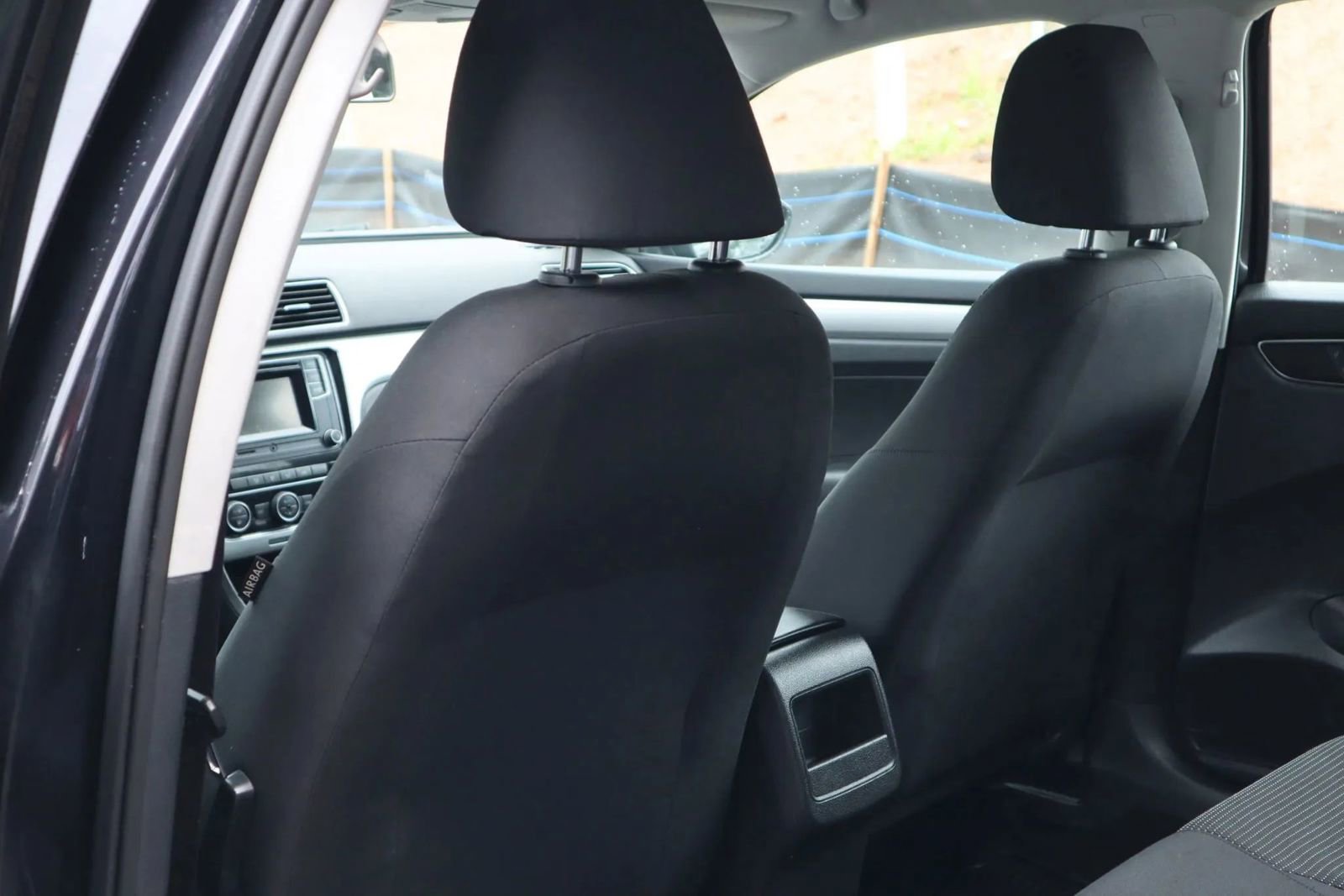 Used 2017 Volkswagen Passat 1.8T S image 11