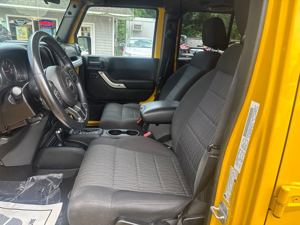 Used 2011 Jeep Wrangler Unlimited Sahara w/ Dual Top Group AWD/4WD image 26