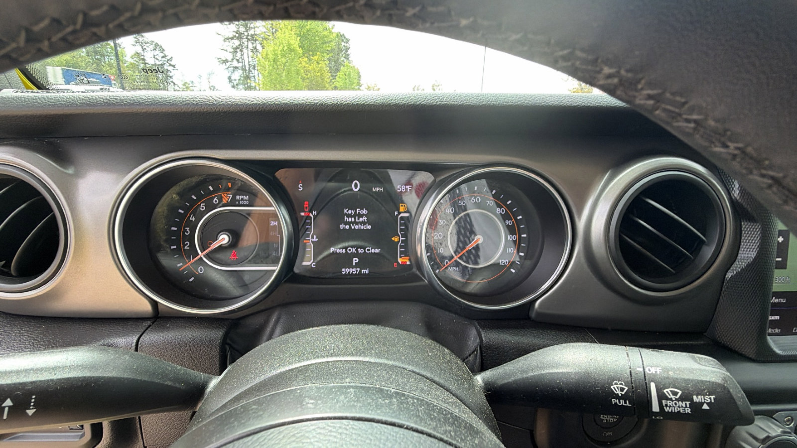Used 2023 Jeep Gladiator Willys AWD/4WD image 29