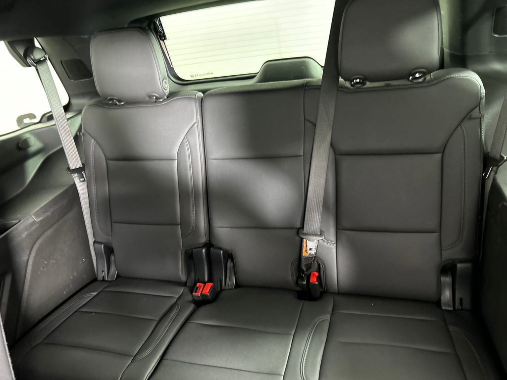 Used 2025 Chevrolet Tahoe LT AWD/4WD image 21