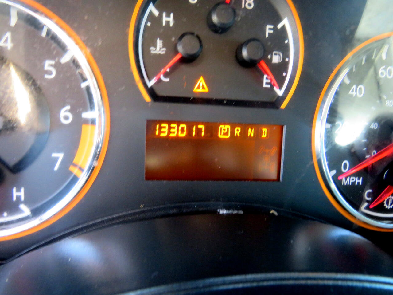 Used 2011 Nissan Armada Platinum image 10