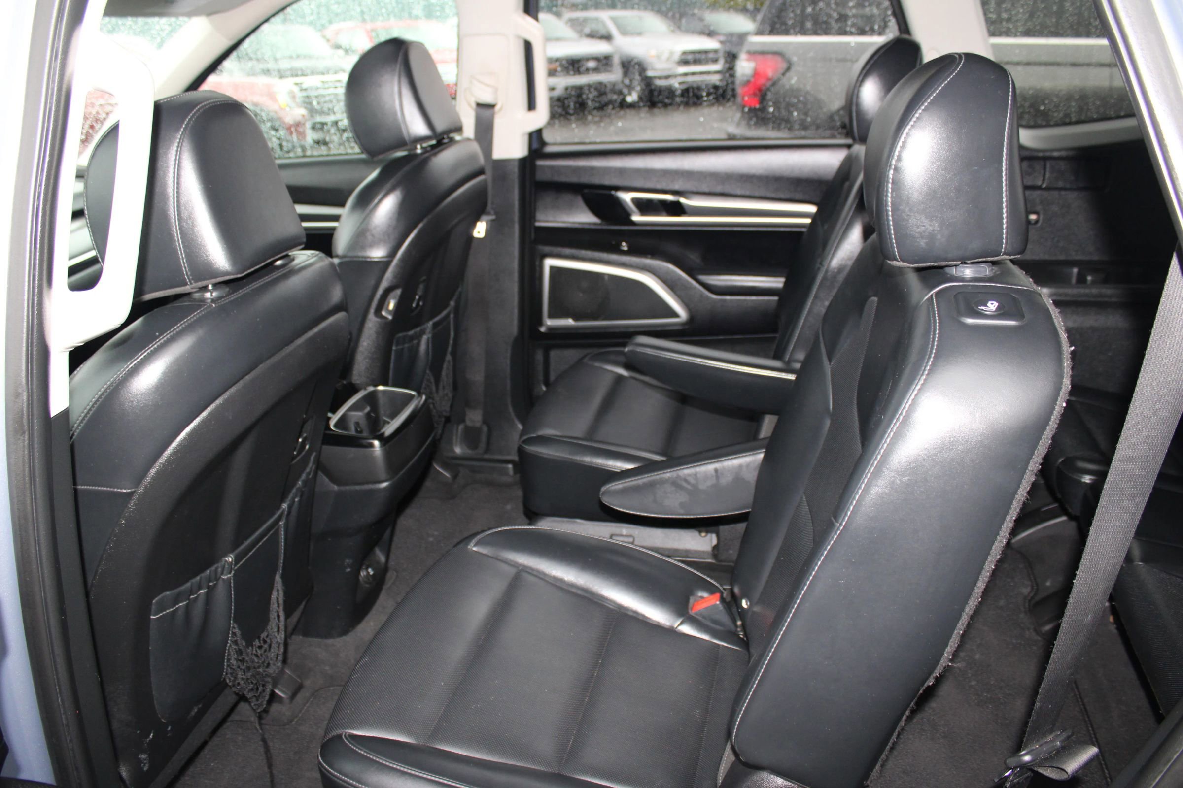 Used 2022 Kia Telluride S image 11